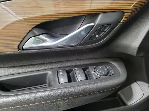 Used 2018 GMC Terrain SLE w/ Driver Convenience Package image 27