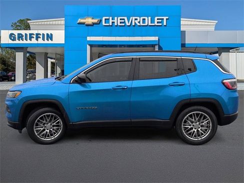 Used 2022 Jeep Compass Latitude w/ Sun and Sound Group image 10