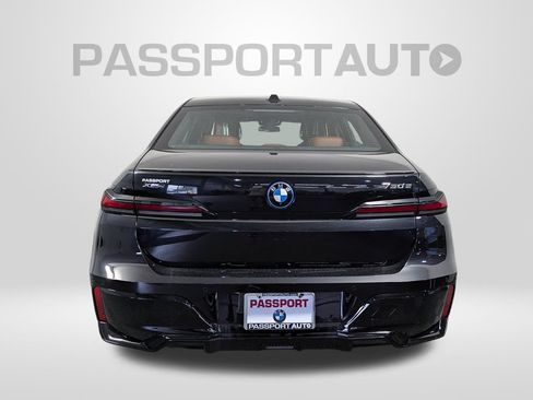 New 2026 BMW 750e xDrive AWD/4WD image 5