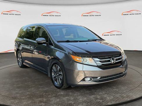 Used 2015 Honda Odyssey Touring image 5