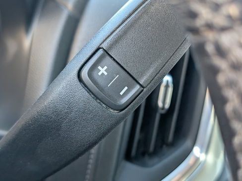 Used 2021 Chevrolet Silverado 1500 LT AWD/4WD image 57
