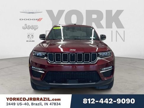 Used 2024 Jeep Grand Cherokee Limited w/ Luxury Tech Group II AWD/4WD image 8