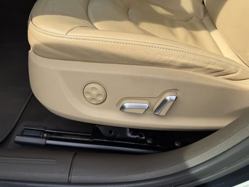 Used 2016 Audi A4 2.0T Premium w/ Audi MMI Navigation Plus image 15