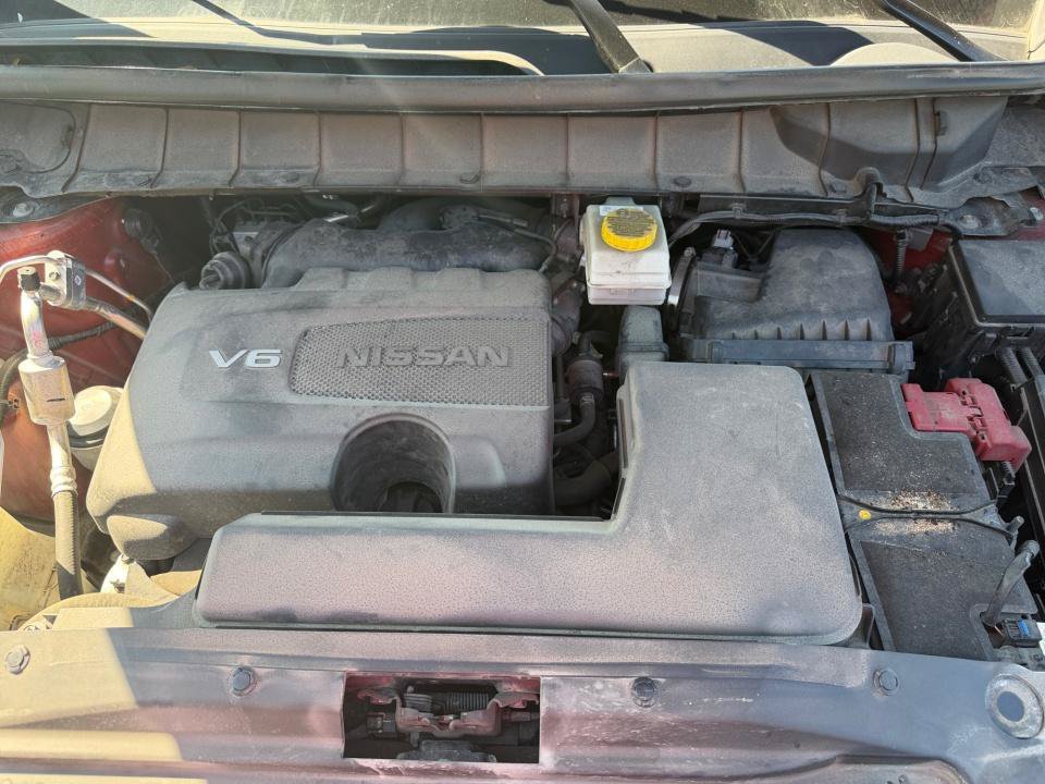 Used 2022 Nissan Pathfinder SL AWD/4WD image 16