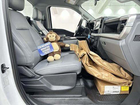 New 2025 Ford F350 XL w/ XL Chrome Package image 17