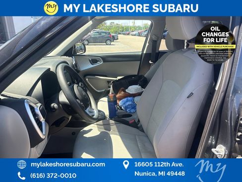 Used 2020 Kia Soul LX FWD image 11