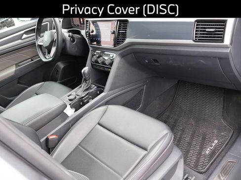 Certified 2022 Volkswagen Atlas Cross Sport SEL R-Line image 12