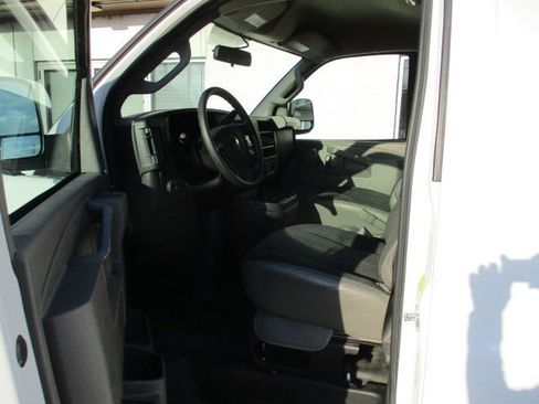 Used 2024 Chevrolet Express 2500 w/ Driver Convenience Package image 9