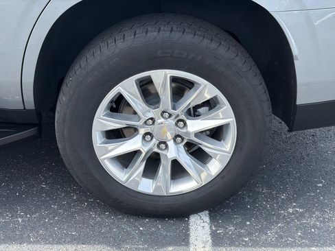 Used 2025 Chevrolet Tahoe Premier AWD/4WD image 10