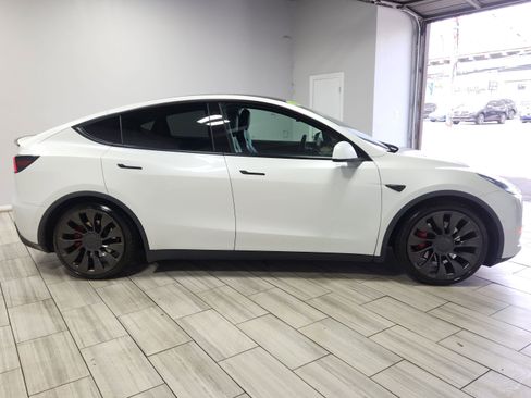 Used 2021 Tesla Model Y Performance AWD/4WD image 6
