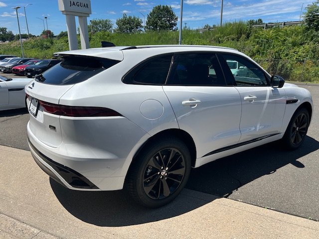 Used 2026 Jaguar F-PACE R-Dynamic S AWD/4WD image 6