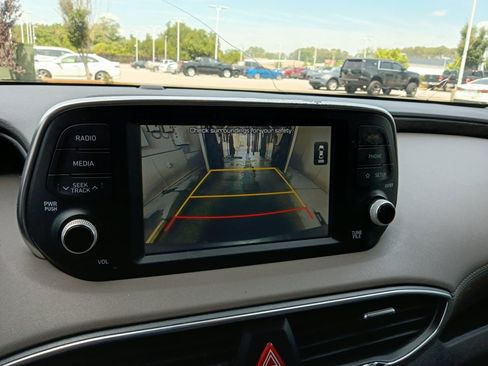 Used 2020 Hyundai Santa Fe SE FWD image 23