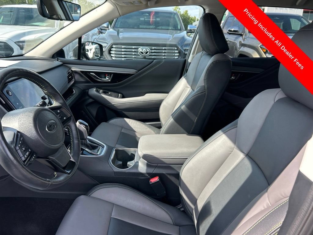 Used 2025 Subaru Outback Onyx Edition XT w/ Popular Package #2 AWD/4WD image 2