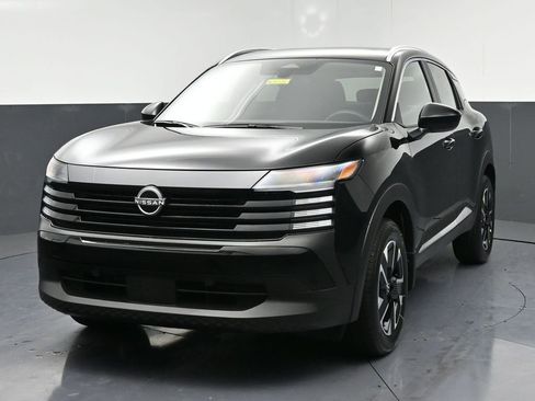 New 2026 Nissan Kicks SV w/ SV Premium Package AWD/4WD image 3