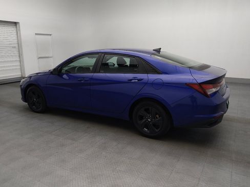 Used 2022 Hyundai Elantra SEL w/ Cargo Package image 3