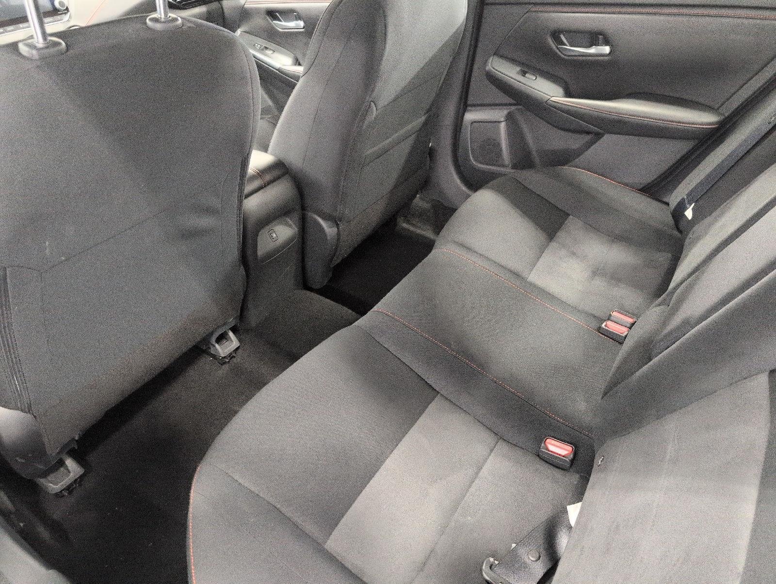 Used 2025 Nissan Sentra SR FWD image 21
