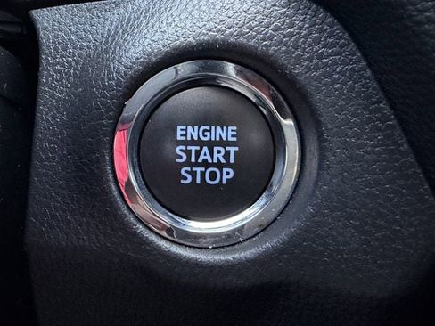 Certified 2022 Toyota RAV4 XLE w/ Convenience Package image 20