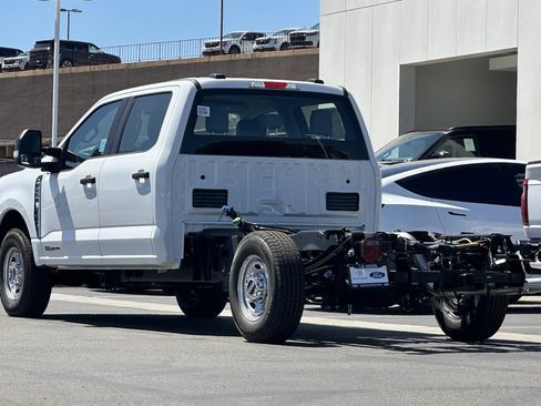 New 2026 Ford F250 XL w/ XL Chrome Package RWD image 5