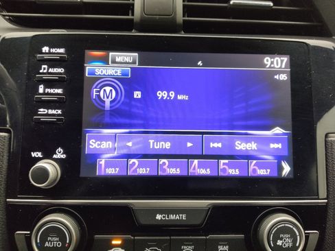 Used 2021 Honda Civic Sport image 25