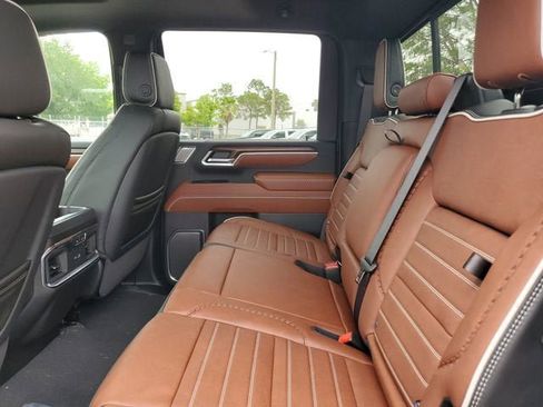 New 2026 GMC Sierra 3500 Denali Ultimate AWD/4WD image 12