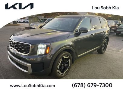 Used 2023 Kia Telluride S w/ S Sunroof Package