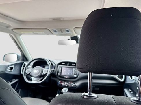 Used 2020 Kia Soul GT-Line w/ GT 2.0L Power Sunroof Package FWD image 19