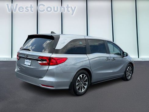 Used 2023 Honda Odyssey EX-L image 4