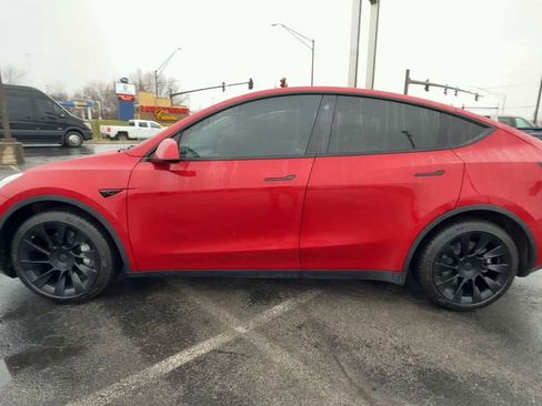 Used 2021 Tesla Model Y Long Range image 5