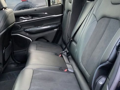 New 2024 Jeep Grand Cherokee Trailhawk w/ Advanced Protech Group II image 17