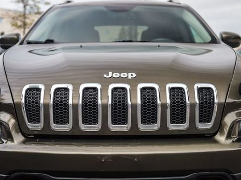 Used 2015 Jeep Cherokee Latitude w/ Comfort/Convenience Group AWD/4WD image 8
