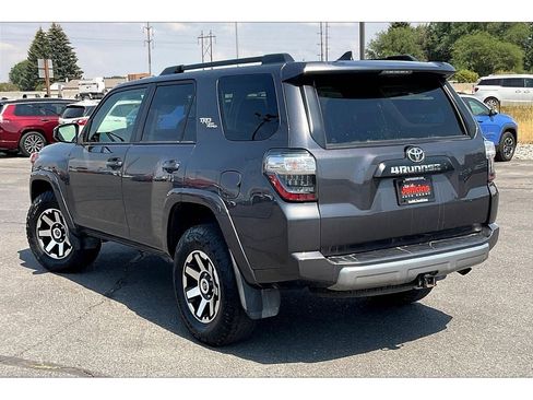 Used 2022 Toyota 4Runner TRD Off-Road image 12