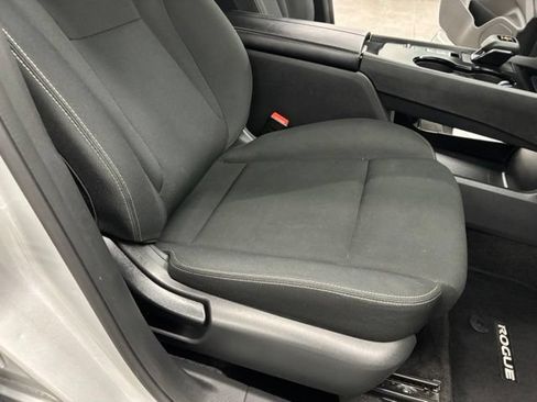 Used 2024 Nissan Rogue S FWD image 36