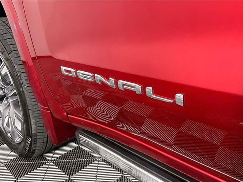 Used 2023 GMC Sierra 1500 Denali w/ Denali Reserve Package AWD/4WD image 22