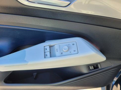 Used 2023 Volkswagen ID.4 S RWD image 25