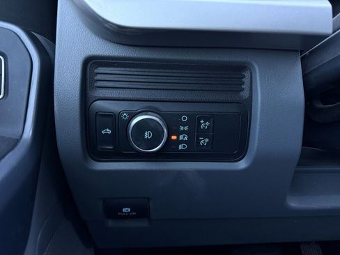 Used 2024 Ford F250 XLT image 13