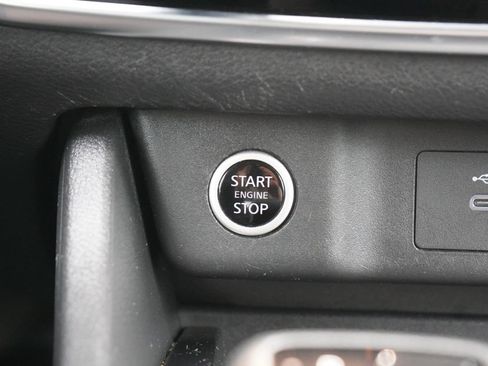 Used 2023 Nissan Rogue S AWD/4WD image 22