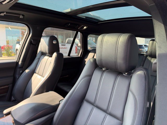 Used 2016 Land Rover Range Rover Supercharged AWD/4WD image 12