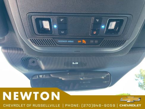 Used 2025 Ford Explorer ST-Line w/ ST-Line Street Pack AWD/4WD image 20