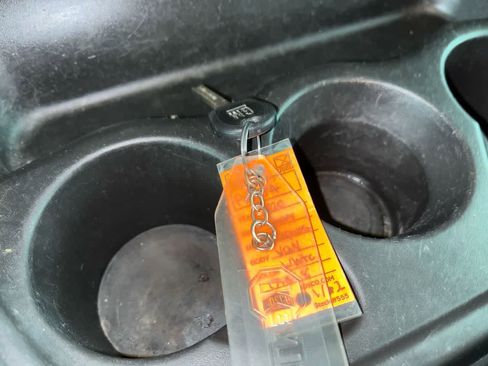 Used 2020 Chevrolet Express 2500 image 21