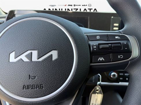 New 2025 Kia Sportage LX image 26