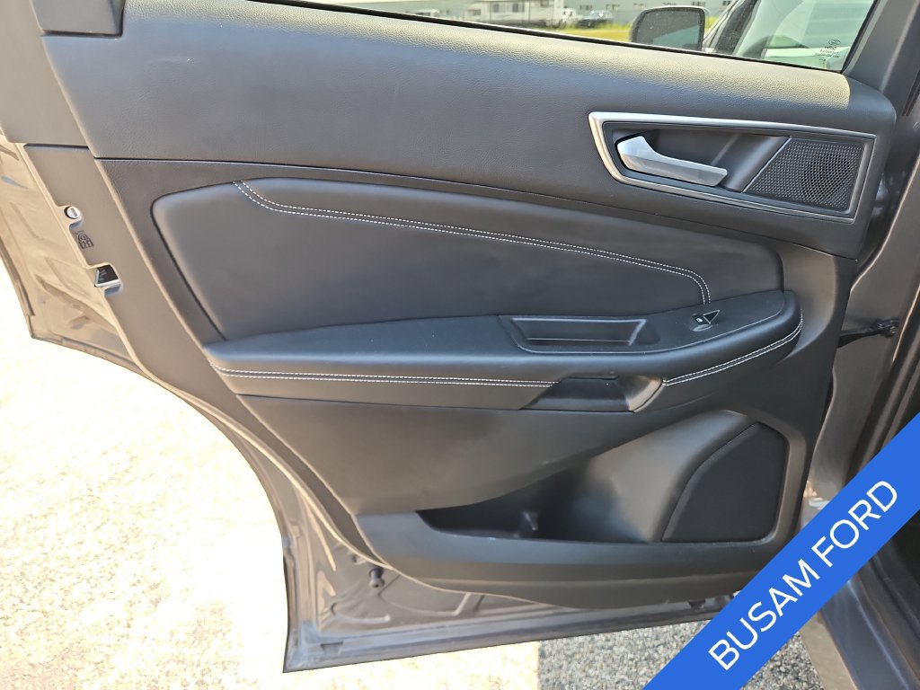 Certified 2024 Ford Edge Titanium AWD/4WD image 12