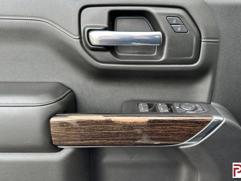 Used 2020 GMC Sierra 1500 Elevation w/ Elevation Value Package image 12