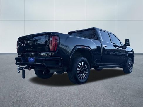 Used 2024 GMC Sierra 2500 Denali Ultimate image 7