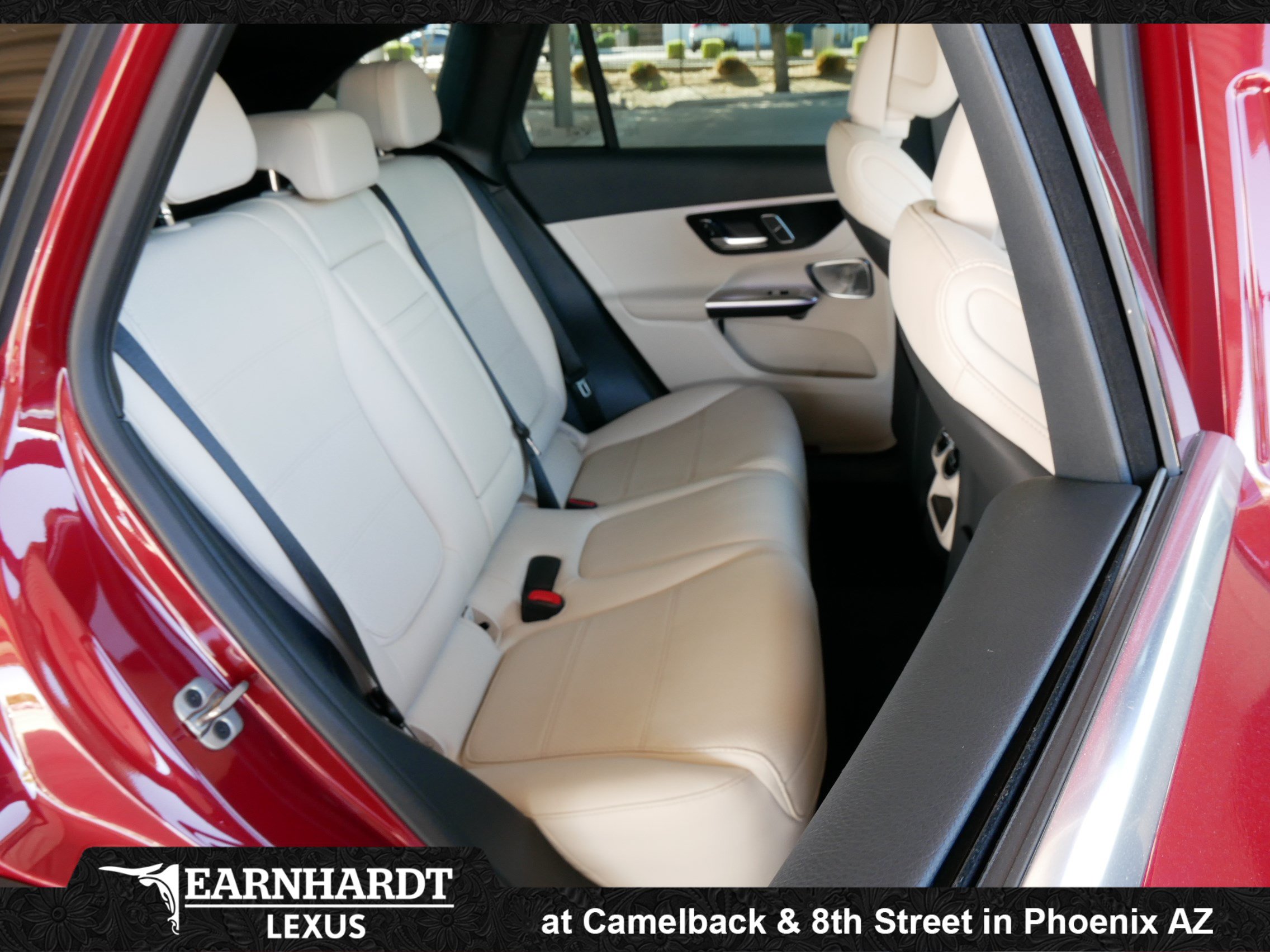 Used 2026 Mercedes-Benz GLC 300 image 16