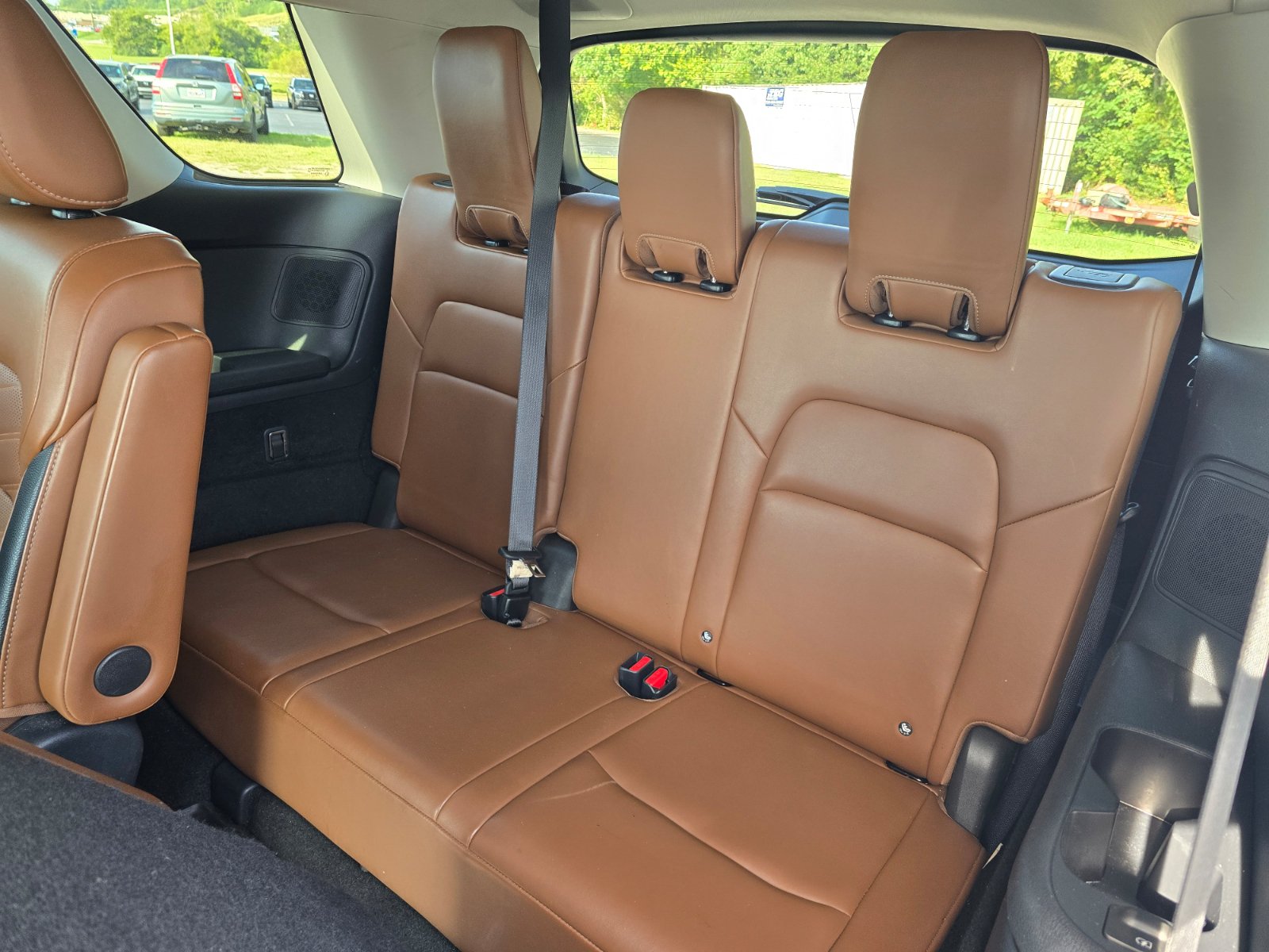 Used 2022 Nissan Pathfinder Platinum AWD/4WD image 11