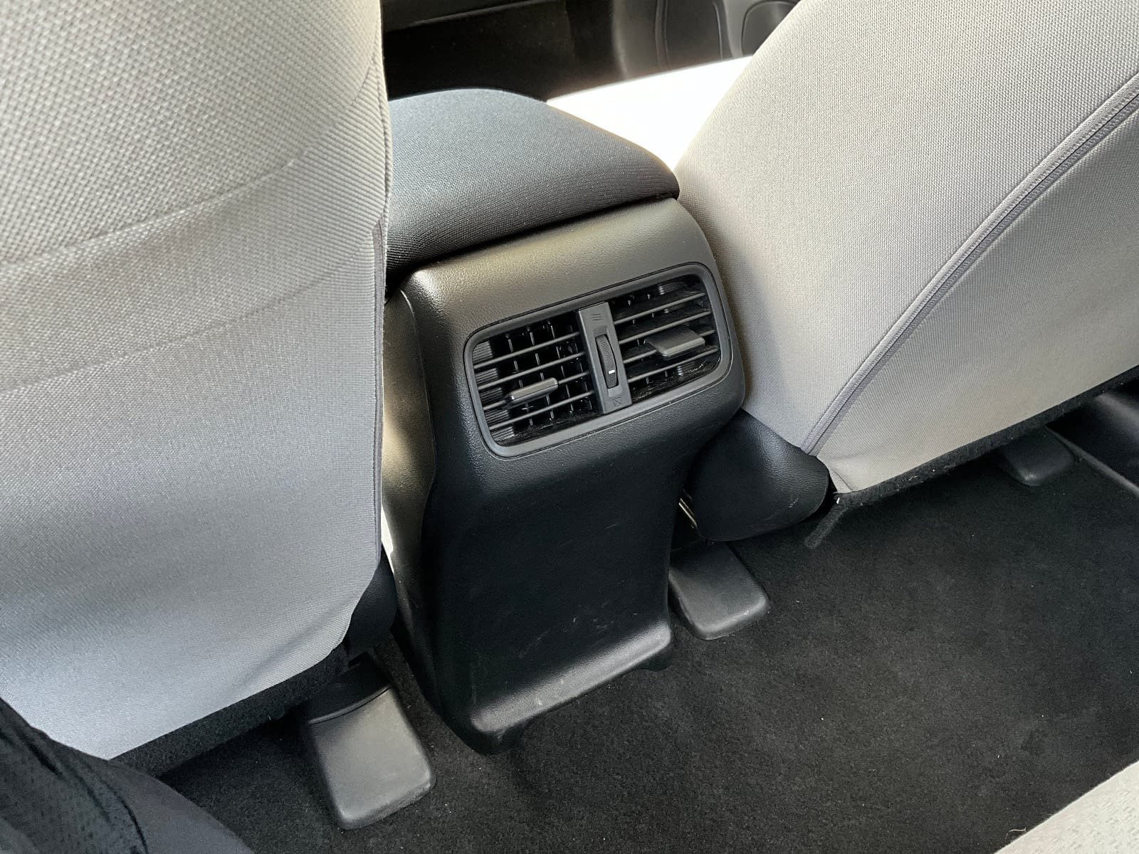 Used 2016 Honda CR-V LX image 9
