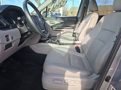 Used 2017 Honda Pilot EX-L image 13