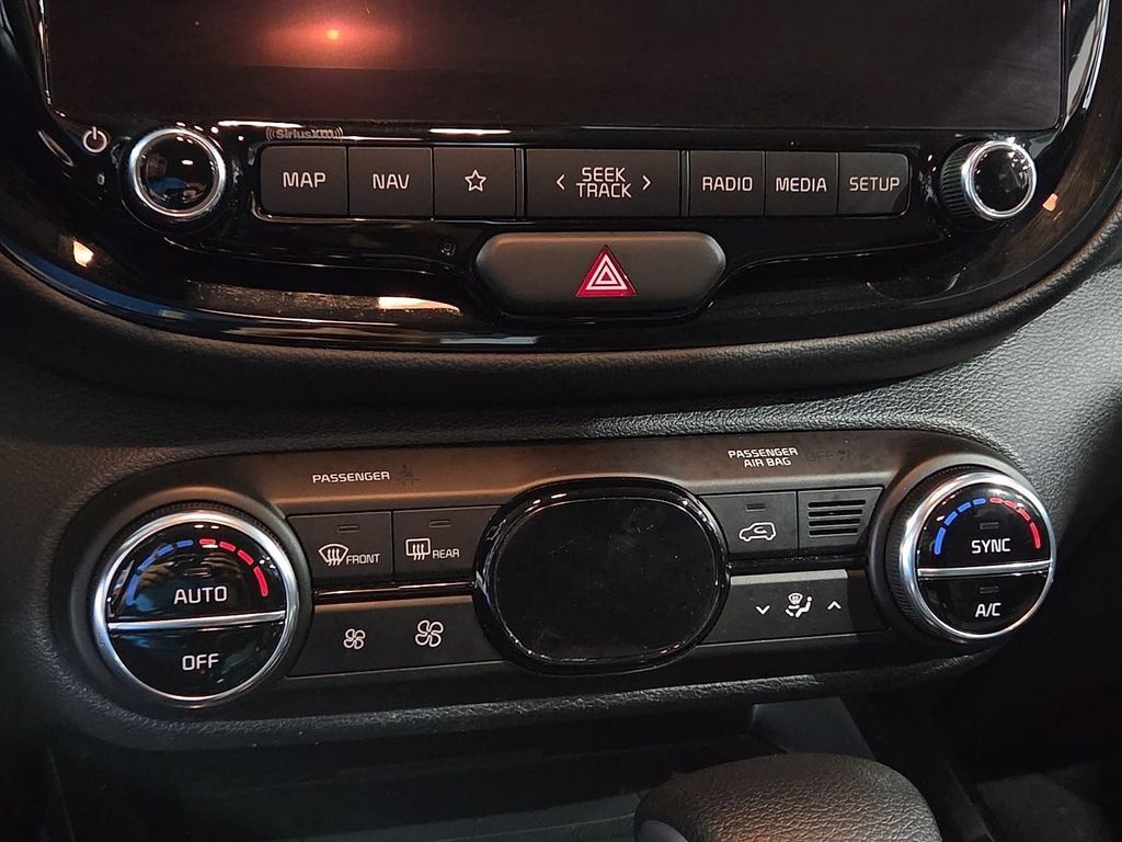 Used 2023 Kia Soul S FWD image 22