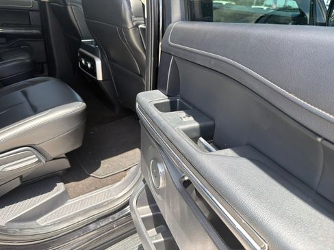 Used 2023 Ford Expedition XLT RWD image 14