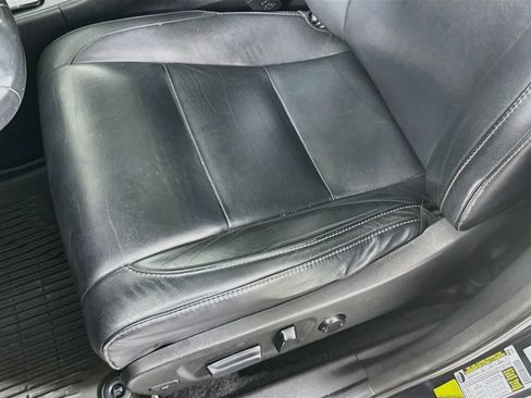 Used 2017 Toyota Highlander XLE AWD/4WD image 21